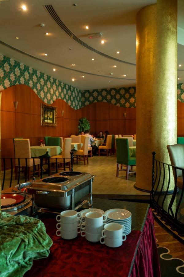 Ewan Hotel Sharjah Exteriör bild
